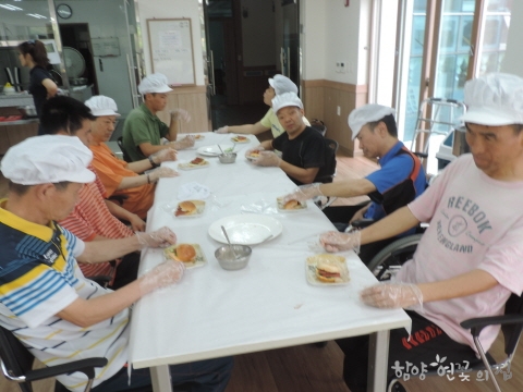 DSCN7998.JPG